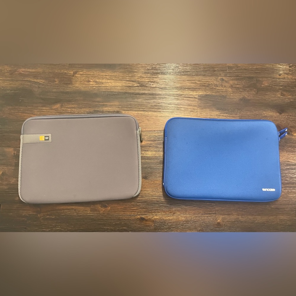 Incase/Case Logic Neoprene Laptop Cases